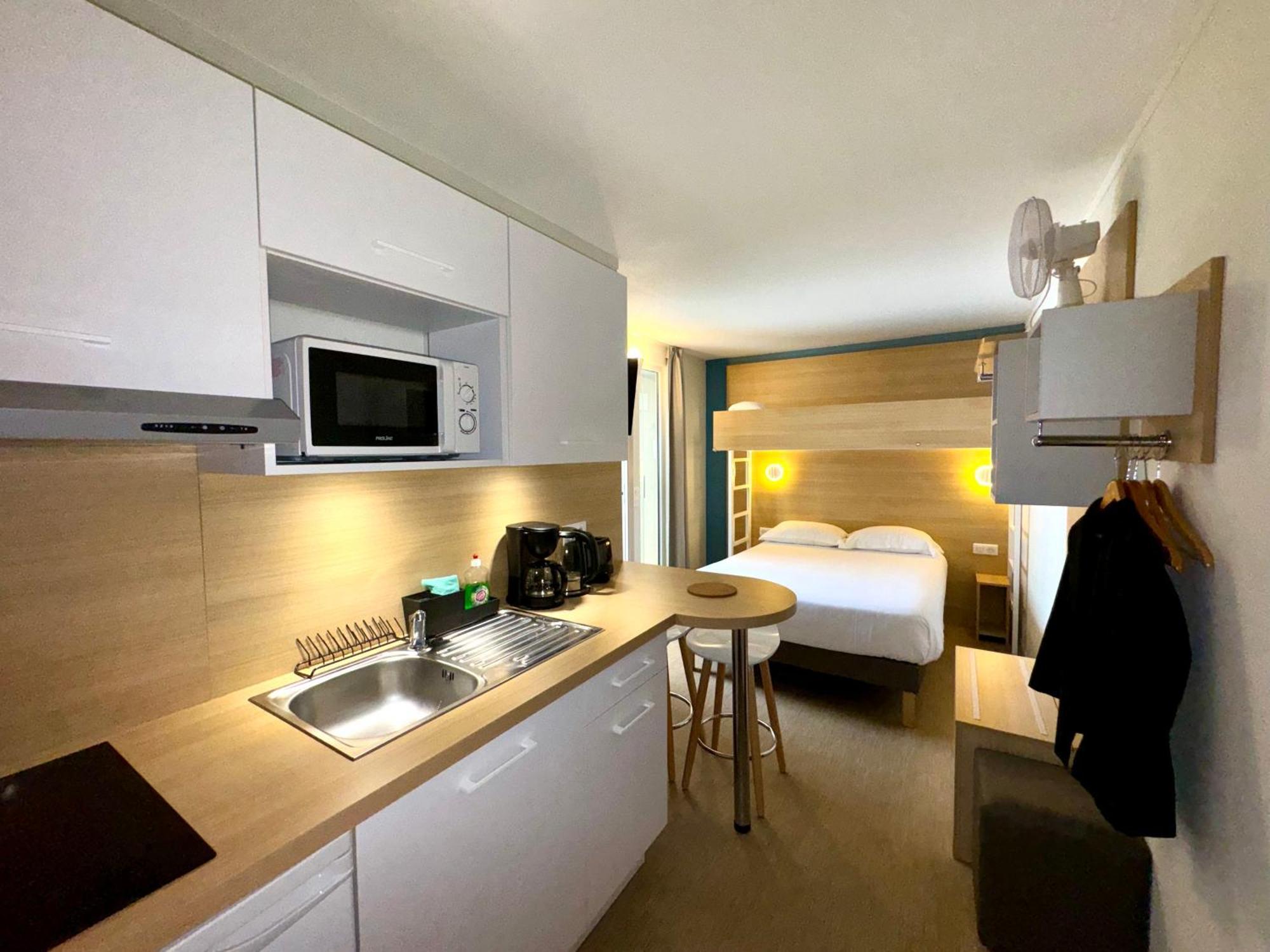 Kyriad Direct Saint Brieuc - Parc Des Expositions Tregueux Exteriör bild